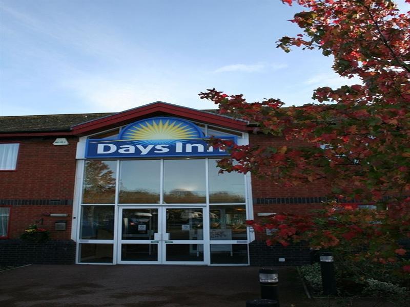 Days Inn Tewkesbury Strensham Экстерьер фото