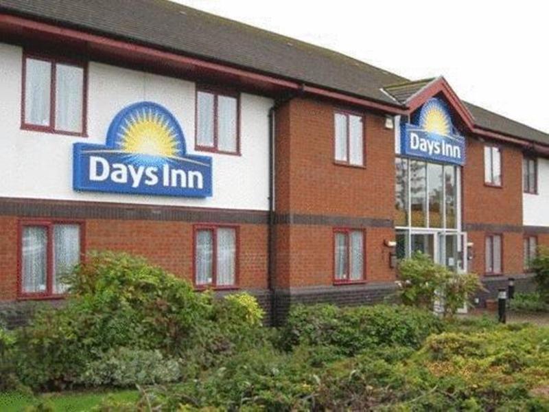 Days Inn Tewkesbury Strensham Экстерьер фото